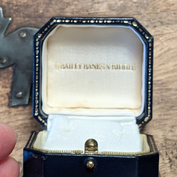 XTRA PICS - Diamond 14kt White Gold Earrings - Picture 13 of 13